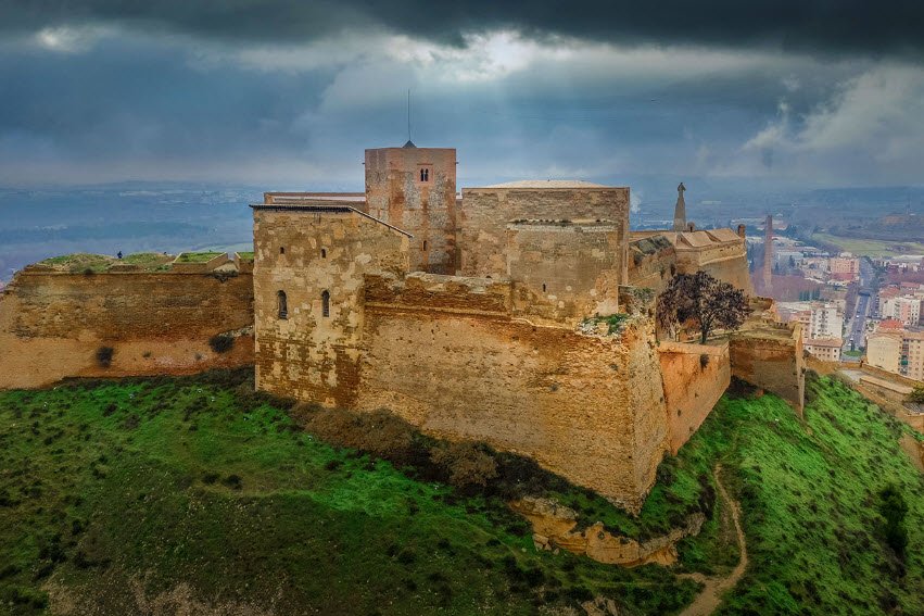 Castillo de Monzón, Spain